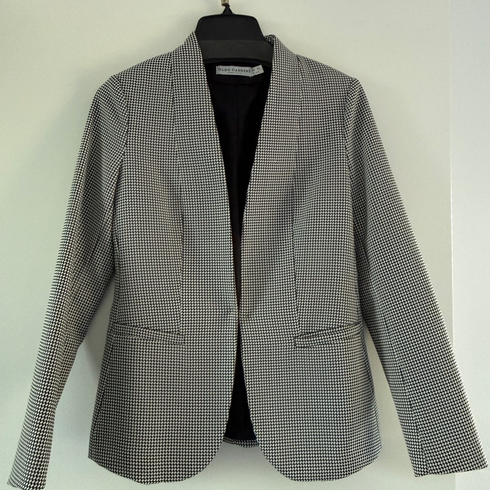 Oleg Cassini Black and White Houndstooth Open-Front Blazer